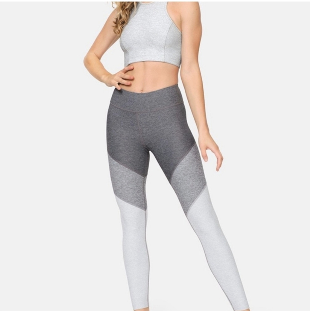 Outdoor voices, color block leggings